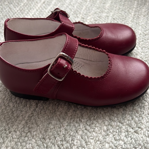 Amaia Spanish designer dress shoe - Picture 2 of 4